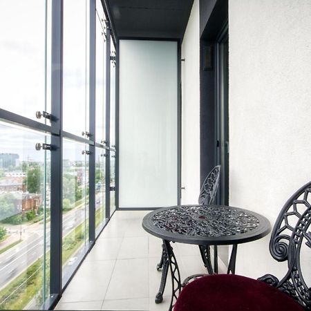 Prymasa Tysiaclecia 83A By Homeprime Varsovia Exterior foto